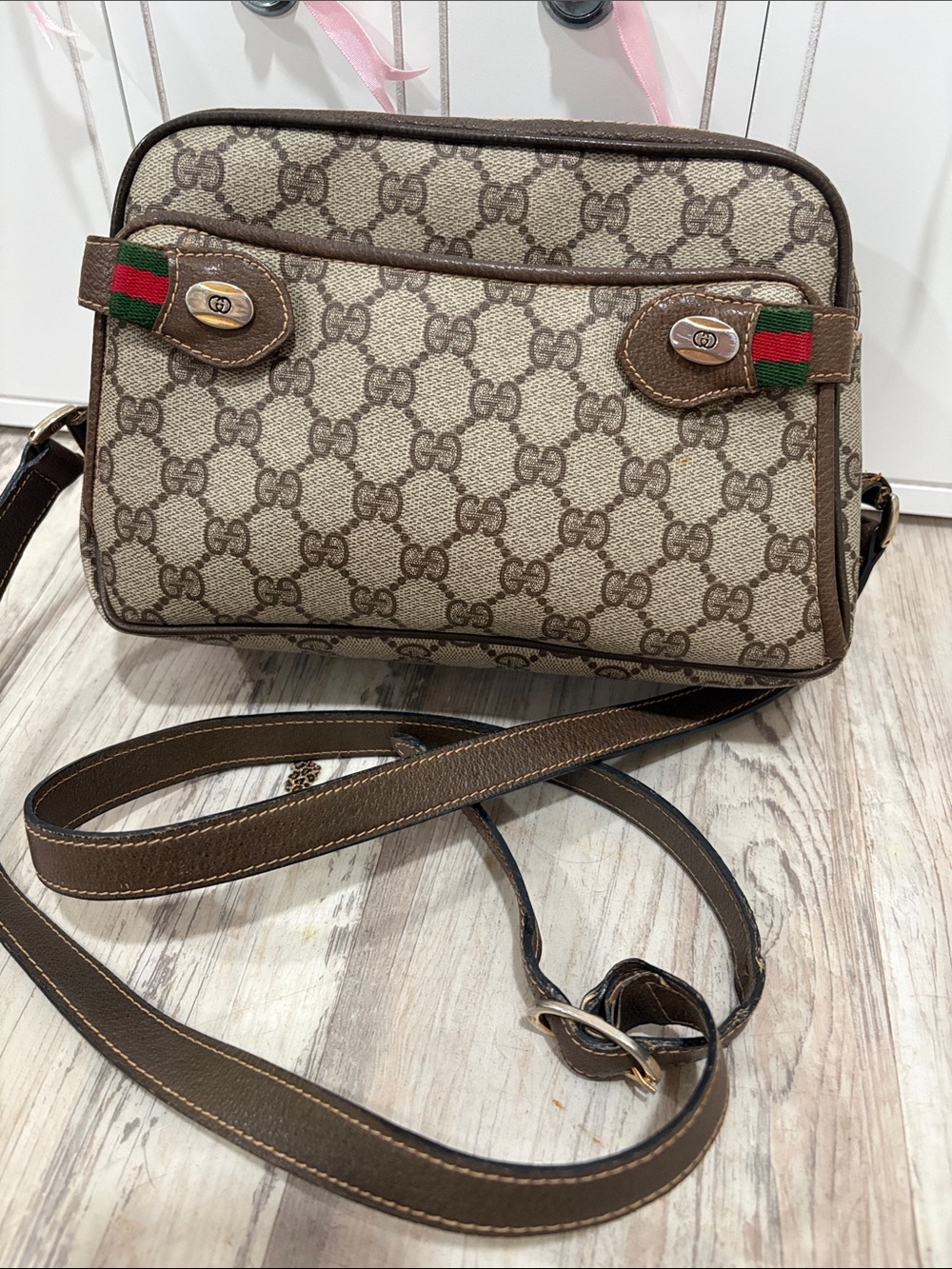 GUCCI Supreme Shoulder Bag vintage